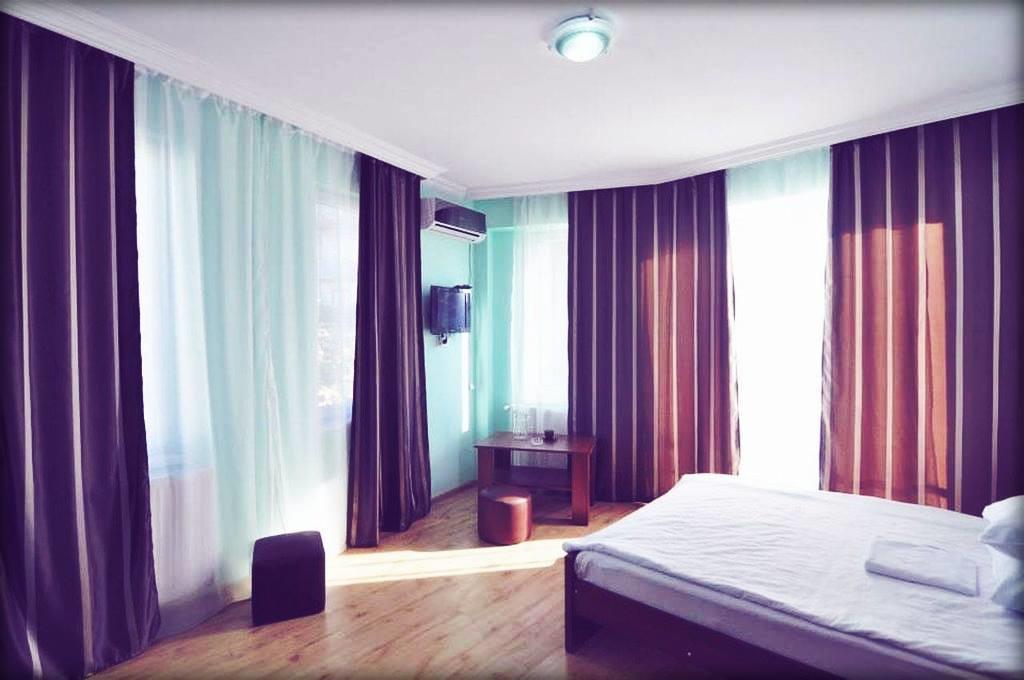 Hotel Nina Tiflis Exterior foto